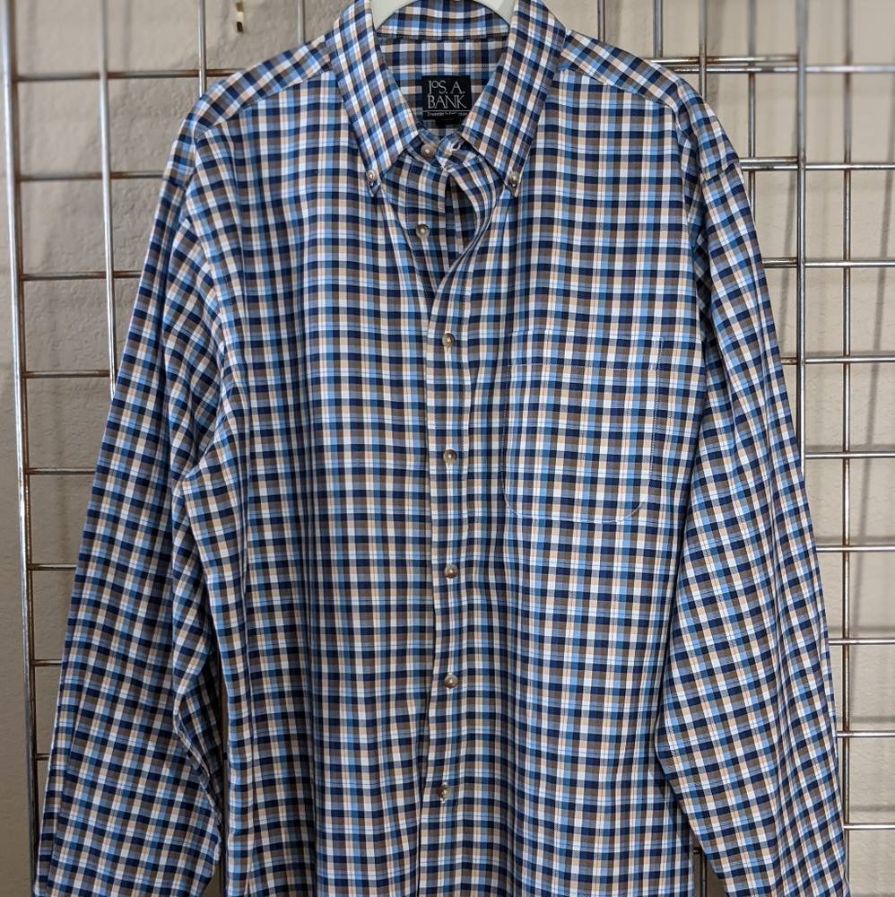 Joseph A. Bank Traveler, Tailered Fit Shirt.  Size:. Large - Picture 2 of 8